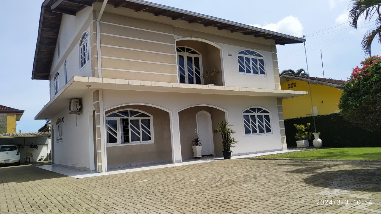 WhatsApp Image 2025-11-17 at 09.06.41